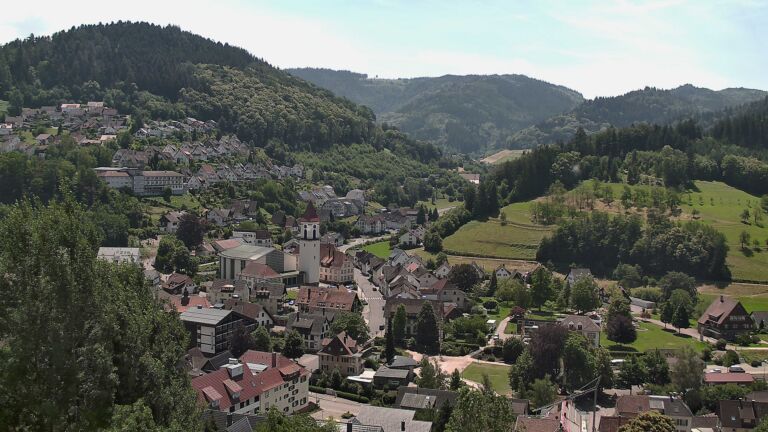 Dieses Bild zeigt eine Webcam-Aufnahme von Ottenhöfen, aufgenommen am Dienstag, den 23.06.2026 um 12:50 Uhr