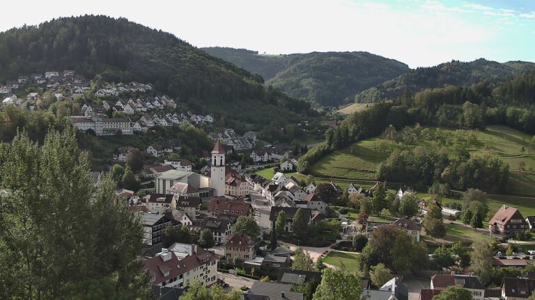 Dieses Bild zeigt eine Webcam-Aufnahme von Ottenhöfen, aufgenommen am Sonntag, den 20.09.2026 um 09:50 Uhr