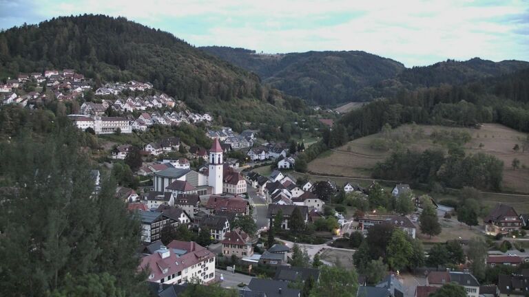 Dieses Bild zeigt eine Webcam-Aufnahme von Ottenhöfen, aufgenommen am Montag, den 24.08.2026 um 20:40 Uhr