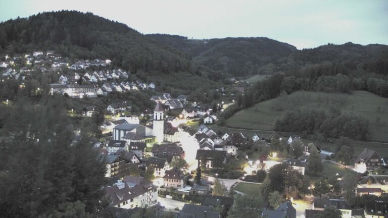Dieses Bild zeigt eine Webcam-Aufnahme von Ottenhöfen, aufgenommen am Freitag, den 23.10.2026 um 07:30 Uhr