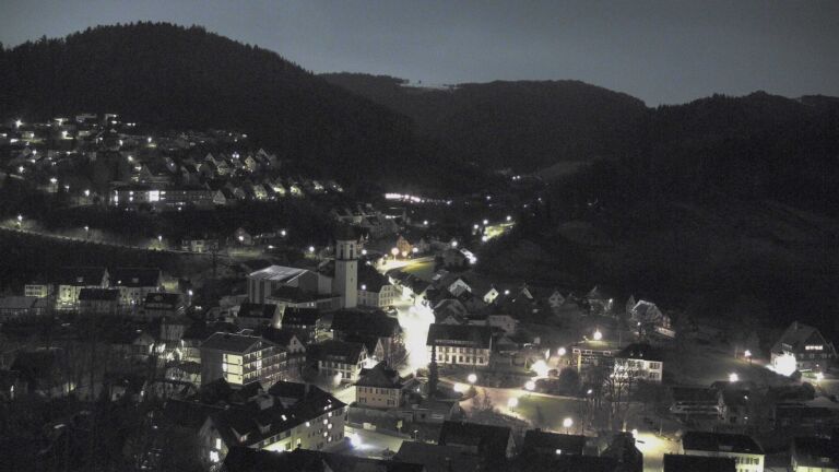 Dieses Bild zeigt eine Webcam-Aufnahme von Ottenhöfen, aufgenommen am Mittwoch, den 01.04.2026 um 23:00 Uhr