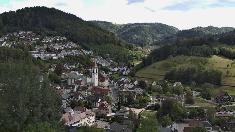 Dieses Bild zeigt eine Webcam-Aufnahme von Ottenhöfen, aufgenommen am Donnerstag, den 10.09.2026 um 15:40 Uhr