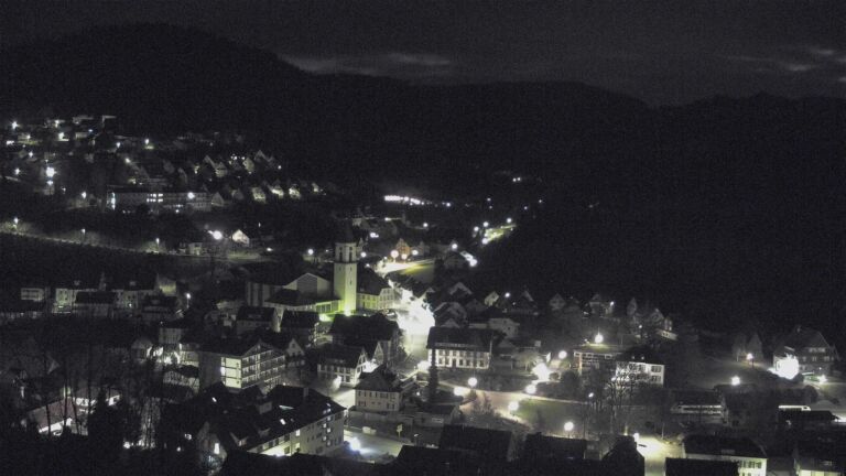 Dieses Bild zeigt eine Webcam-Aufnahme von Ottenhöfen, aufgenommen am Montag, den 06.04.2026 um 05:00 Uhr