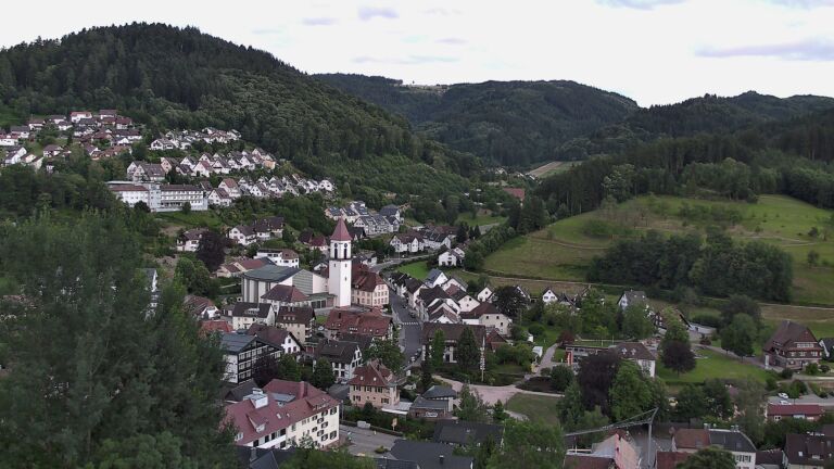 Dieses Bild zeigt eine Webcam-Aufnahme von Ottenhöfen, aufgenommen am Donnerstag, den 02.07.2026 um 20:50 Uhr