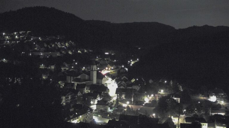 Dieses Bild zeigt eine Webcam-Aufnahme von Ottenhöfen, aufgenommen am Sonntag, den 28.06.2026 um 01:30 Uhr