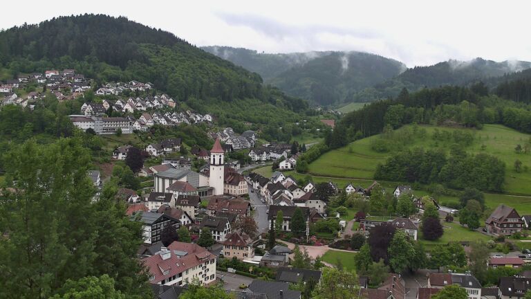 Dieses Bild zeigt eine Webcam-Aufnahme von Ottenhöfen, aufgenommen am Samstag, den 16.05.2026 um 09:40 Uhr