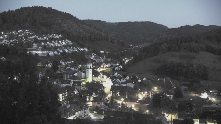 Dieses Bild zeigt eine Webcam-Aufnahme von Ottenhöfen, aufgenommen am Mittwoch, den 24.06.2026 um 22:30 Uhr