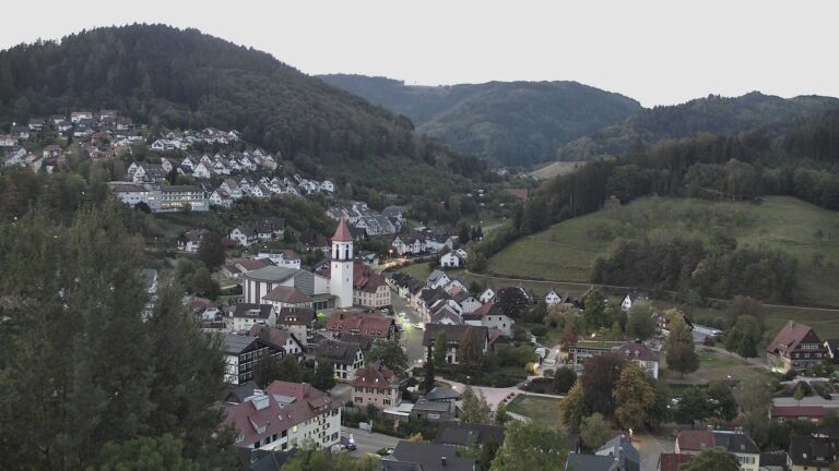 Dieses Bild zeigt eine Webcam-Aufnahme von Ottenhöfen, aufgenommen am Dienstag, den 29.09.2026 um 07:00 Uhr