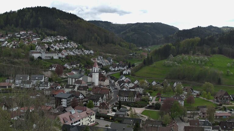 Dieses Bild zeigt eine Webcam-Aufnahme von Ottenhöfen, aufgenommen am Donnerstag, den 16.04.2026 um 14:20 Uhr