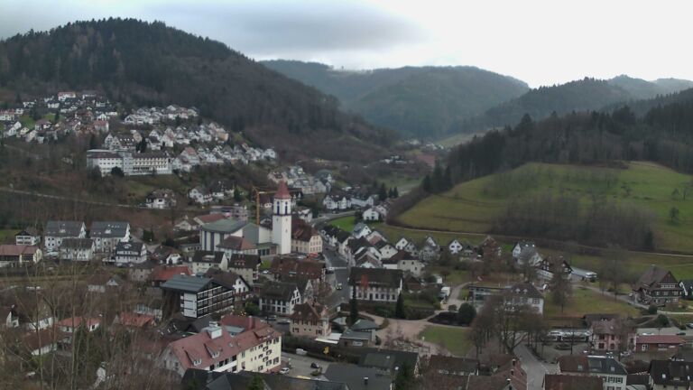 Dieses Bild zeigt eine Webcam-Aufnahme von Ottenhöfen, aufgenommen am Dienstag, den 23.12.2025 um 16:00 Uhr