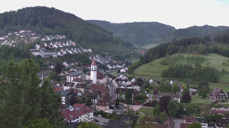 Dieses Bild zeigt eine Webcam-Aufnahme von Ottenhöfen, aufgenommen am Freitag, den 08.05.2026 um 05:50 Uhr