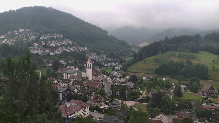 Dieses Bild zeigt eine Webcam-Aufnahme von Ottenhöfen, aufgenommen am Mittwoch, den 01.07.2026 um 09:20 Uhr