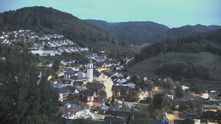 Dieses Bild zeigt eine Webcam-Aufnahme von Ottenhöfen, aufgenommen am Dienstag, den 29.09.2026 um 19:40 Uhr