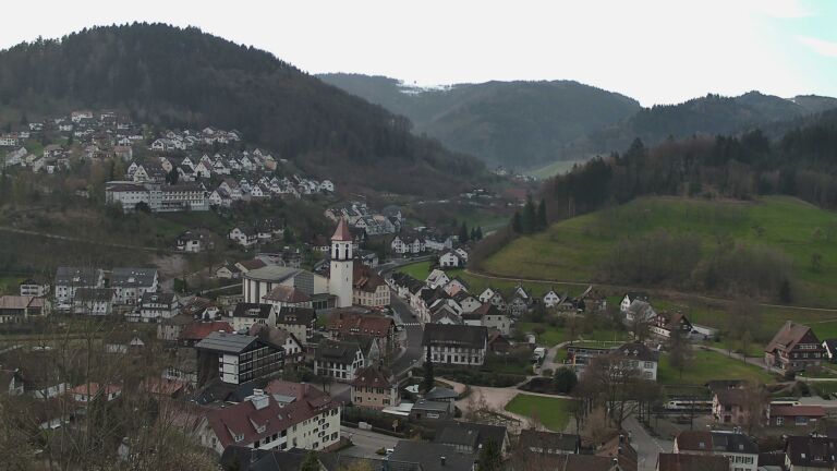 Dieses Bild zeigt eine Webcam-Aufnahme von Ottenhöfen, aufgenommen am Freitag, den 03.04.2026 um 09:20 Uhr