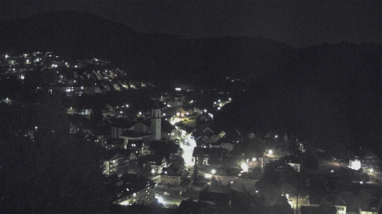 Dieses Bild zeigt eine Webcam-Aufnahme von Ottenhöfen, aufgenommen am Freitag, den 17.07.2026 um 23:00 Uhr