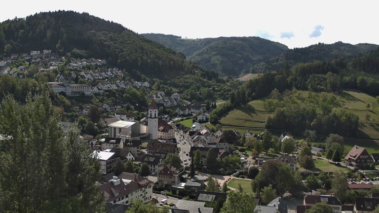 Dieses Bild zeigt eine Webcam-Aufnahme von Ottenhöfen, aufgenommen am Freitag, den 11.09.2026 um 11:30 Uhr