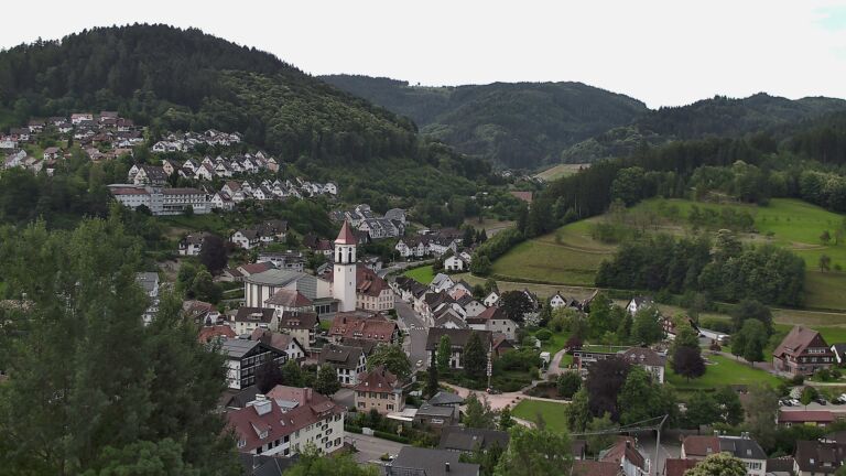 Dieses Bild zeigt eine Webcam-Aufnahme von Ottenhöfen, aufgenommen am Mittwoch, den 17.06.2026 um 09:20 Uhr