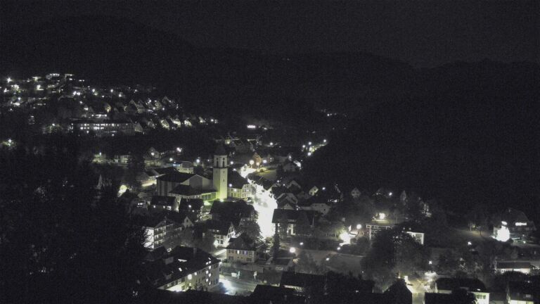 Dieses Bild zeigt eine Webcam-Aufnahme von Ottenhöfen, aufgenommen am Sonntag, den 04.10.2026 um 20:40 Uhr