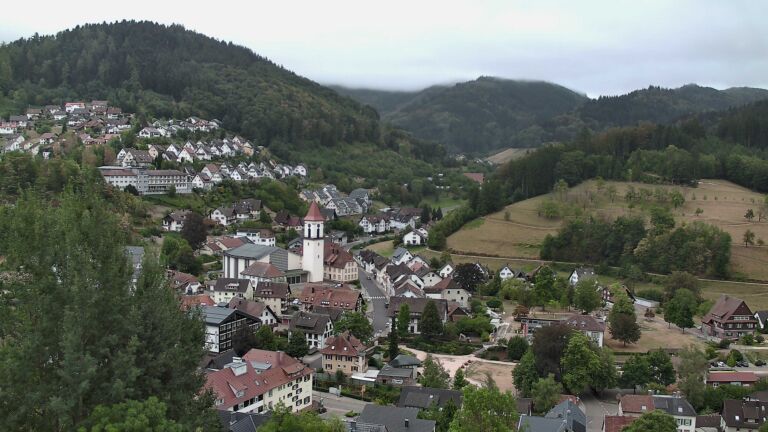 Dieses Bild zeigt eine Webcam-Aufnahme von Ottenhöfen, aufgenommen am Donnerstag, den 20.08.2026 um 08:40 Uhr