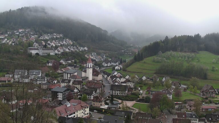 Dieses Bild zeigt eine Webcam-Aufnahme von Ottenhöfen, aufgenommen am Dienstag, den 14.04.2026 um 07:40 Uhr