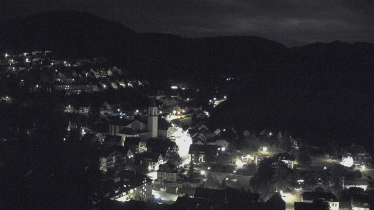 Dieses Bild zeigt eine Webcam-Aufnahme von Ottenhöfen, aufgenommen am Samstag, den 29.08.2026 um 01:00 Uhr
