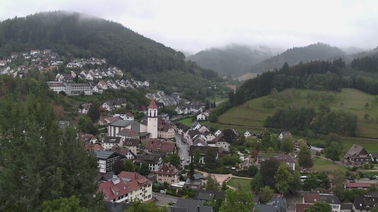 Dieses Bild zeigt eine Webcam-Aufnahme von Ottenhöfen, aufgenommen am Mittwoch, den 16.09.2026 um 12:00 Uhr