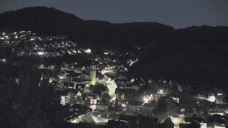 Dieses Bild zeigt eine Webcam-Aufnahme von Ottenhöfen, aufgenommen am Sonntag, den 27.09.2026 um 20:10 Uhr