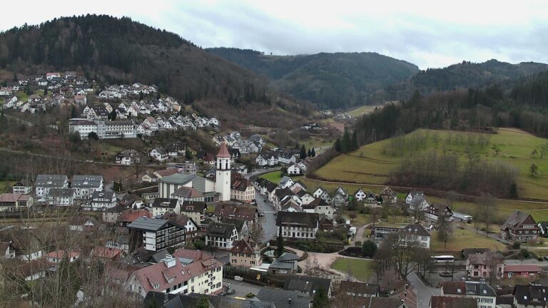 Dieses Bild zeigt eine Webcam-Aufnahme von Ottenhöfen, aufgenommen am Freitag, den 06.02.2026 um 15:40 Uhr