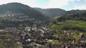 Dieses Bild zeigt eine Webcam-Aufnahme von Ottenhöfen, aufgenommen am Samstag, den 11.04.2026 um 10:10 Uhr