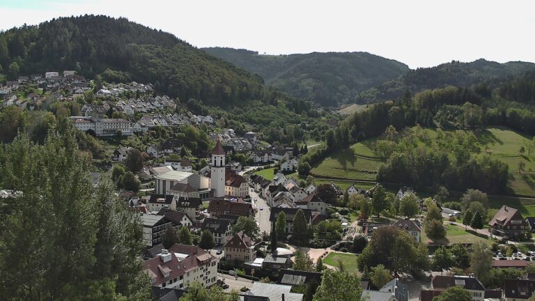 Dieses Bild zeigt eine Webcam-Aufnahme von Ottenhöfen, aufgenommen am Sonntag, den 20.09.2026 um 12:20 Uhr