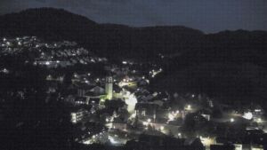 Dieses Bild zeigt eine Webcam-Aufnahme von Ottenhöfen, aufgenommen am Montag, den 01.06.2026 um 22:30 Uhr