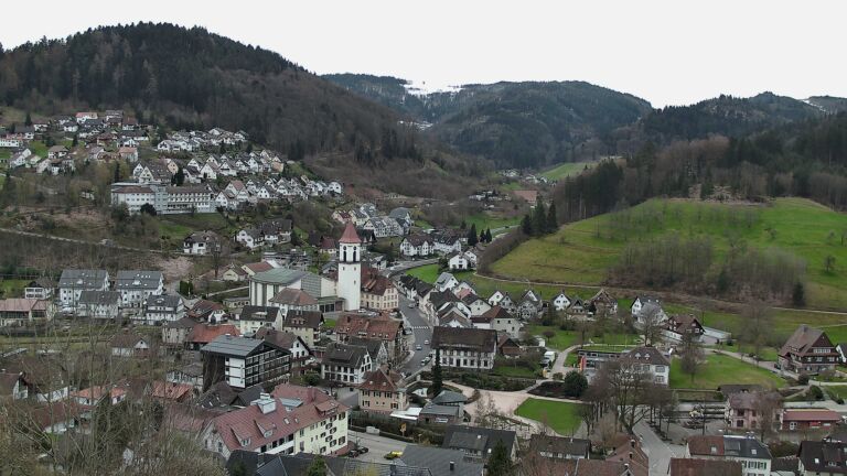 Dieses Bild zeigt eine Webcam-Aufnahme von Ottenhöfen, aufgenommen am Samstag, den 28.03.2026 um 09:40 Uhr