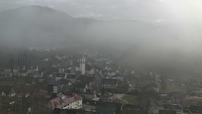 Dieses Bild zeigt eine Webcam-Aufnahme von Ottenhöfen, aufgenommen am Montag, den 02.02.2026 um 15:10 Uhr