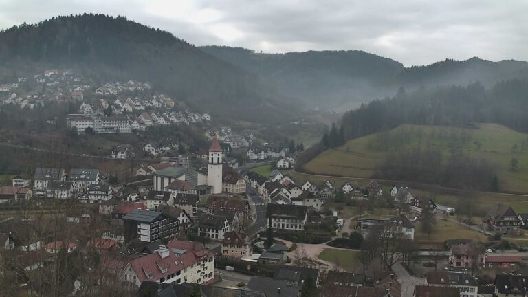 Dieses Bild zeigt eine Webcam-Aufnahme von Ottenhöfen, aufgenommen am Montag, den 09.02.2026 um 12:00 Uhr