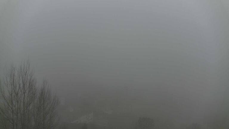 Dieses Bild zeigt eine Webcam-Aufnahme von Ottenhöfen, aufgenommen am Montag, den 22.12.2025 um 13:40 Uhr