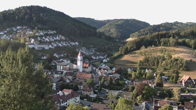 Dieses Bild zeigt eine Webcam-Aufnahme von Ottenhöfen, aufgenommen am Mittwoch, den 12.08.2026 um 07:30 Uhr
