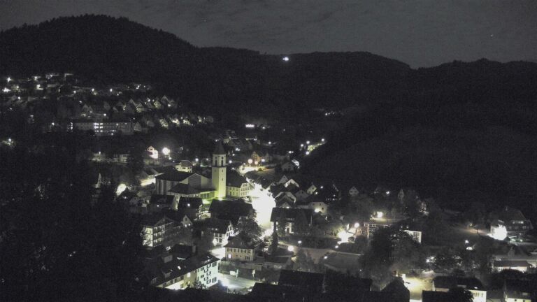 Dieses Bild zeigt eine Webcam-Aufnahme von Ottenhöfen, aufgenommen am Mittwoch, den 30.09.2026 um 06:00 Uhr