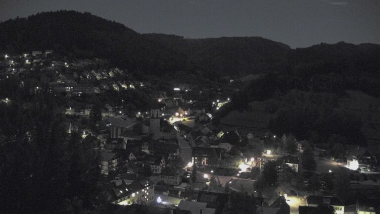 Dieses Bild zeigt eine Webcam-Aufnahme von Ottenhöfen, aufgenommen am Montag, den 28.09.2026 um 01:30 Uhr