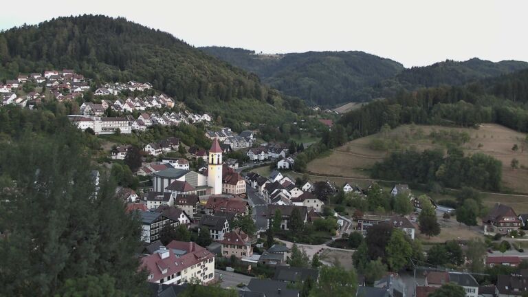 Dieses Bild zeigt eine Webcam-Aufnahme von Ottenhöfen, aufgenommen am Dienstag, den 11.08.2026 um 21:00 Uhr