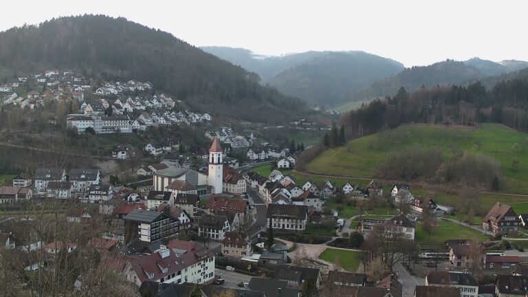 Dieses Bild zeigt eine Webcam-Aufnahme von Ottenhöfen, aufgenommen am Freitag, den 03.04.2026 um 07:50 Uhr