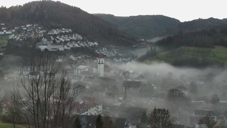 Dieses Bild zeigt eine Webcam-Aufnahme von Ottenhöfen, aufgenommen am Montag, den 15.12.2025 um 08:50 Uhr