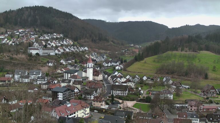 Dieses Bild zeigt eine Webcam-Aufnahme von Ottenhöfen, aufgenommen am Montag, den 16.03.2026 um 16:00 Uhr