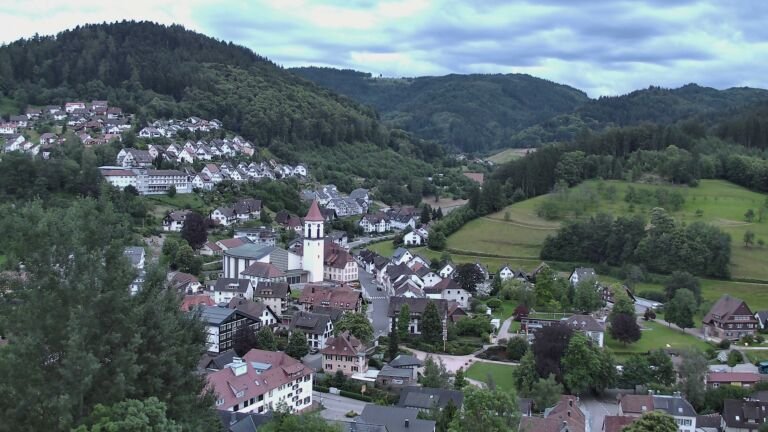 Dieses Bild zeigt eine Webcam-Aufnahme von Ottenhöfen, aufgenommen am Donnerstag, den 11.06.2026 um 21:30 Uhr