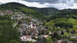 Dieses Bild zeigt eine Webcam-Aufnahme von Ottenhöfen, aufgenommen am Dienstag, den 19.05.2026 um 15:30 Uhr