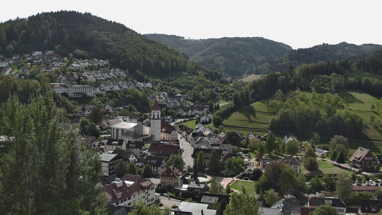 Dieses Bild zeigt eine Webcam-Aufnahme von Ottenhöfen, aufgenommen am Sonntag, den 20.09.2026 um 12:00 Uhr