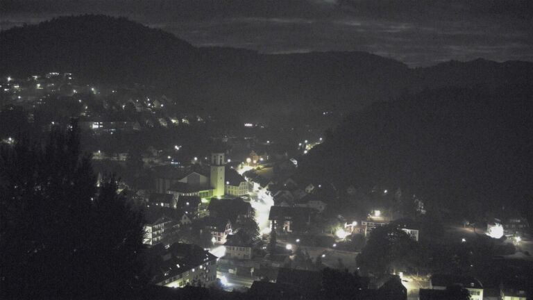 Dieses Bild zeigt eine Webcam-Aufnahme von Ottenhöfen, aufgenommen am Dienstag, den 25.08.2026 um 22:30 Uhr