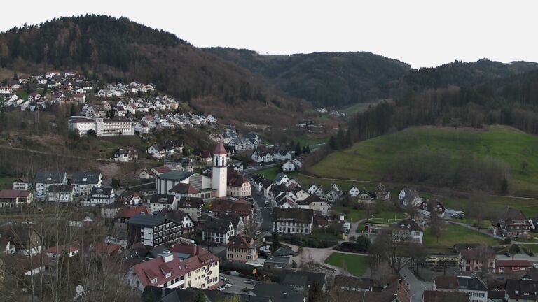 Dieses Bild zeigt eine Webcam-Aufnahme von Ottenhöfen, aufgenommen am Donnerstag, den 12.03.2026 um 18:20 Uhr