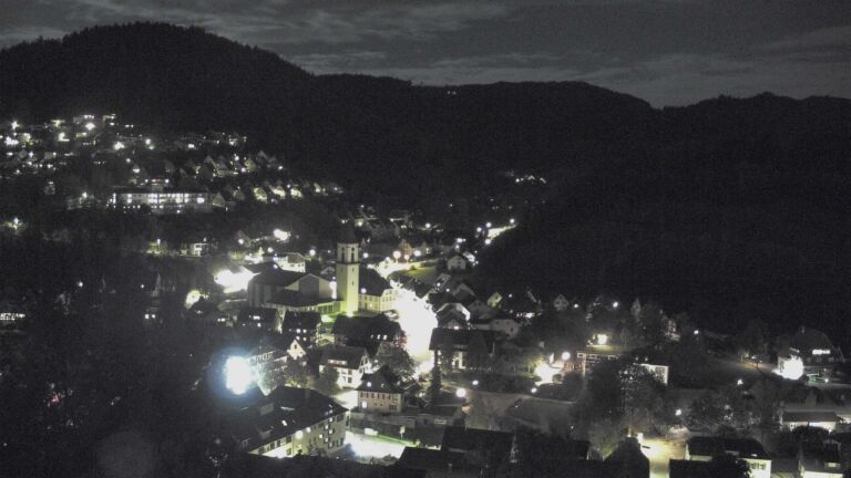 Dieses Bild zeigt eine Webcam-Aufnahme von Ottenhöfen, aufgenommen am Donnerstag, den 22.10.2026 um 19:40 Uhr