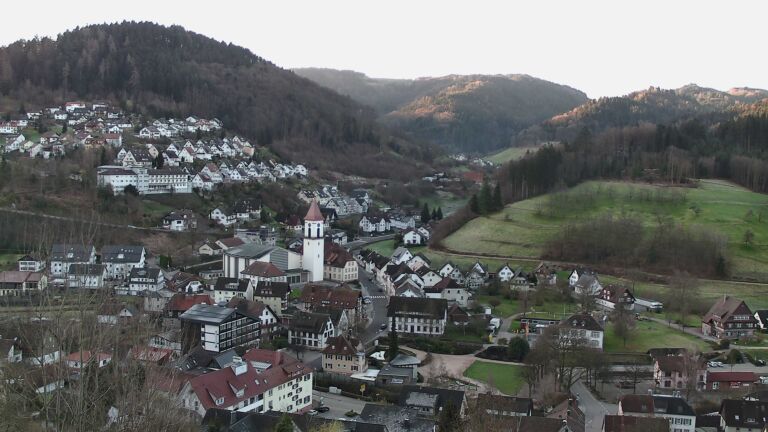 Dieses Bild zeigt eine Webcam-Aufnahme von Ottenhöfen, aufgenommen am Freitag, den 13.03.2026 um 07:30 Uhr