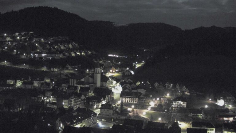 Dieses Bild zeigt eine Webcam-Aufnahme von Ottenhöfen, aufgenommen am Mittwoch, den 01.04.2026 um 02:00 Uhr
